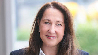 Amtsbeginn nach Messerangriff: Iris Stalzer startet als Bürgermeisterin in Herdecke