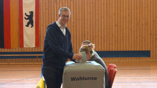 Wahl in Berlin: CDU-Spitzenkandidat Evers gibt «gelöst und entspannt» seine Stimme ab