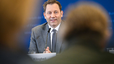 Klingbeil: Steuerplus reicht nicht für Stromsteuer-Senkung