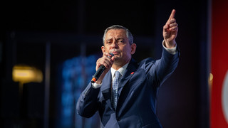 Türkische Opposition: Chef bleibt vorerst im Amt