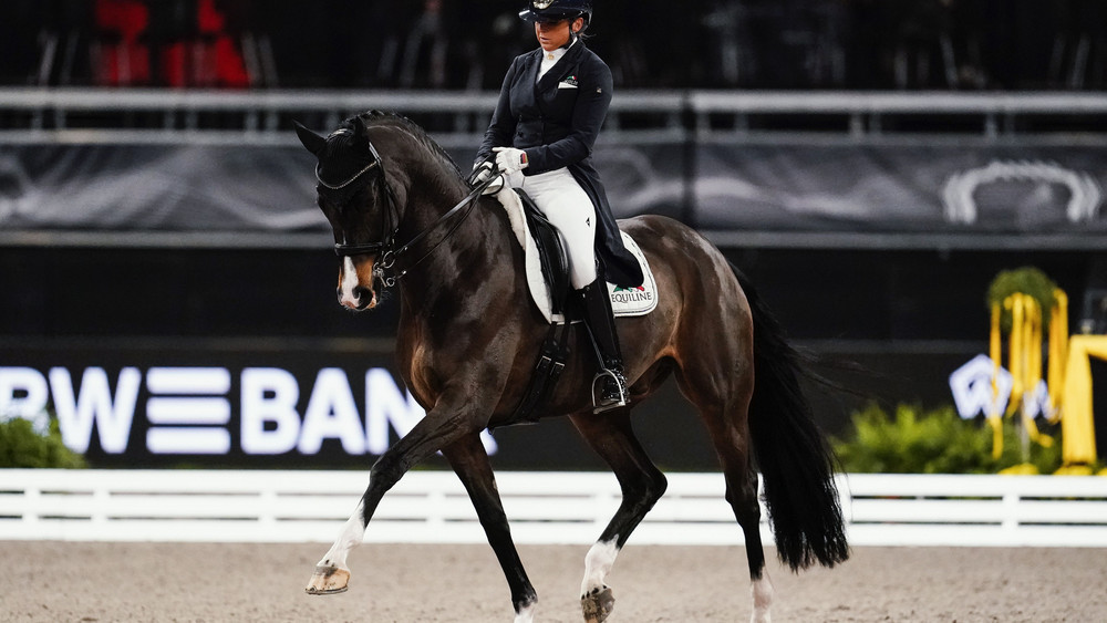 Die Dressurreiterin Dorothee Schneider kommt zum Hallen-Reitturnier nach Fuldabrück-Dörnhagen. 