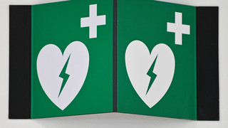 Lebensretter sammelt für Defibrillator in Lich-Muschenheim