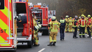Zwei junge Frauen (16 und 19) sterben an Unfallort