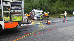 Schwerer Unfall auf A7 bei Kassel: Wohnmobil kollidiert mit Pkw