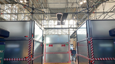 Einsturzgefahr: Mettal-Gerüst im Bahnhof Frankfurt-Höchst