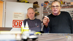 Modelleisenbahn-Enthusiasten unter sich: "Kreativität bis ins kleinste Detail"