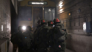 Gefecht in Berliner U-Bahn: Bundeswehr übt den Ernstfall