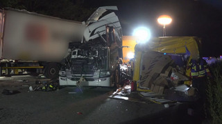 Unfall legt A3 lahm: stundenlange Sperrung nach missglücktem Überholmanöver
