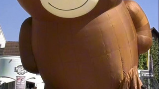 Größter Steiff-Teddybär der Welt: Neun Meter hoher Heißluftballon hebt ab