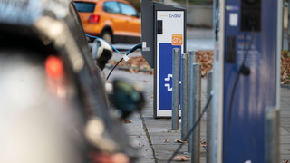 Fast jede zweite Kommune hat keine Ladepunkte für E-Autos