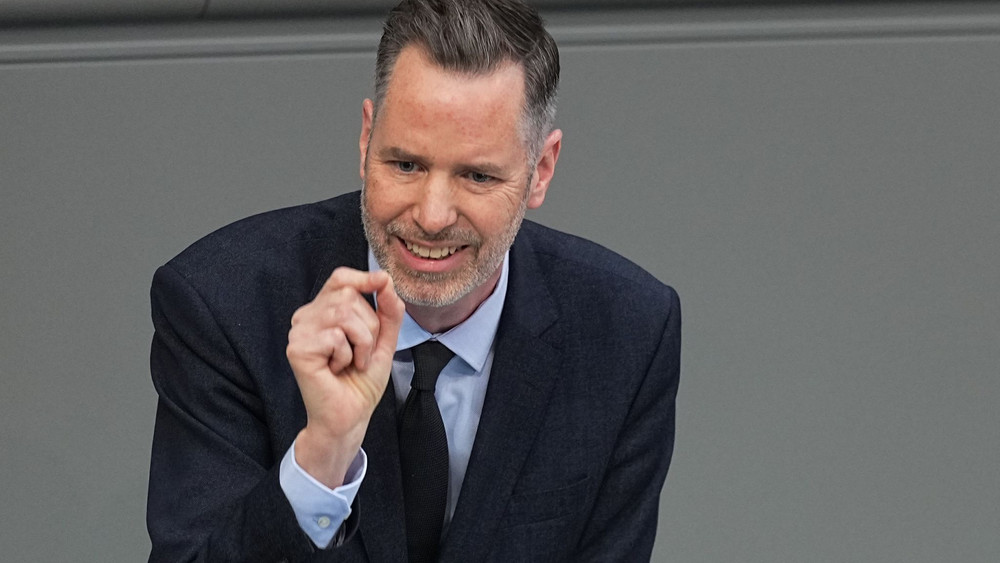 Bundestag - Sondersitzung zur Grundgesetzänderung