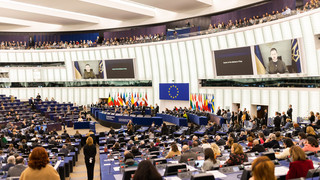 EU-Staaten bringen zehntes Sanktionspaket gegen Russland auf den Weg