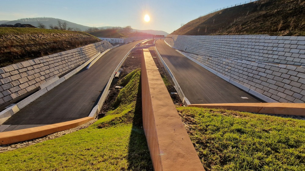 Alles neu: So sieht es am Tunnel Trimberg auf der A44 zwischen Waldkappel und Ringgau aus.