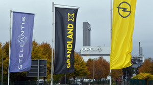 Stellantis stoppt zeitweise Produktion: Wie davon Opel betroffen ist