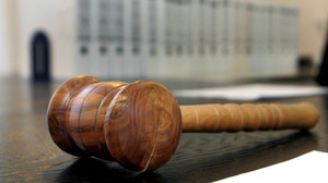 Online-Autoverkauf mit 1,15 Millionen Euro Schaden: Sechs Jahre Haft