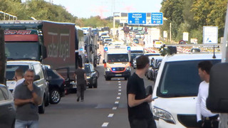 Zwei Unfälle: A5 wiederholt gesperrt
