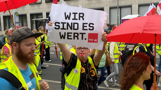 In Wiesbaden Streiks und Demos im Einzel- und Großhandel