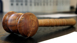Bessere Noten für sexuelle Handlungen? Prozess gegen Lehrer startet