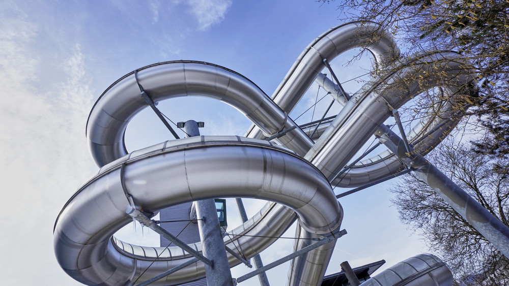 Das neue Lagunenbad in Willingen kann nun auch die Rutschen öffnen.