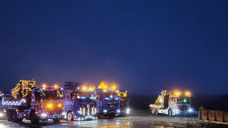 Lkw-Nikolaus-Konvoi rollt durch Marburg-Biedenkopf