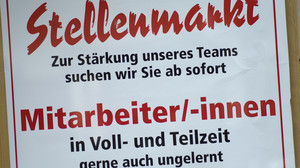 Pfleger, Erzieher, Optiker: Fachbetriebe suchen verzweifelt Personal