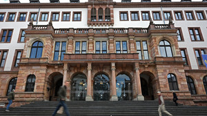 "Maracuja" in Wiesbaden: Koalitionsvertrag unterschrieben