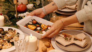 Weihnachtsessen vegetarisch: Kürbisravioli in Salbeibutter