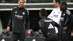 Eintracht Frankfurt lehnt offenbar Millionen-Angebot für Ekitiké ab