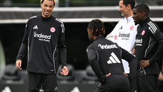 Eintracht Frankfurt lehnt offenbar Millionen-Angebot für Ekitiké ab