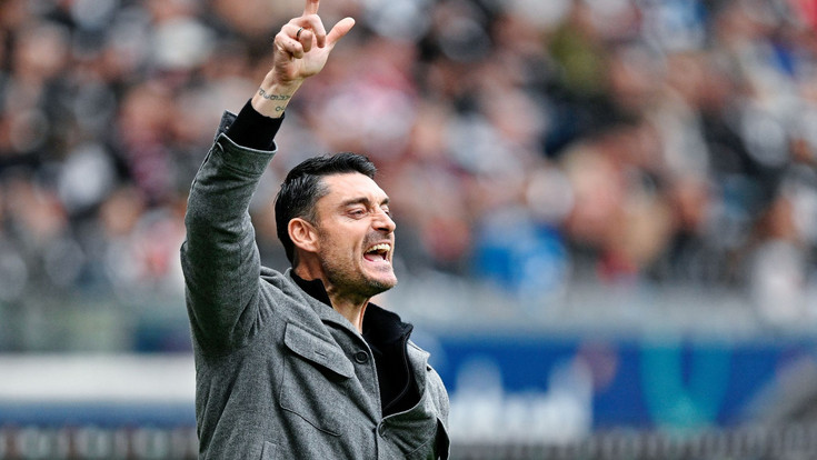 Nach Kritik: Eintracht-Trainer Riera verteidigt sich