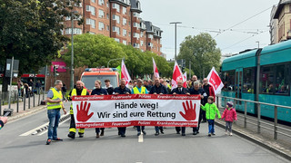 Frankfurt: Demo gegen Gewalt an Einsatzkräften