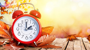 Ende der Sommerzeit: Stunde zurück und die besten Eselsbrücken