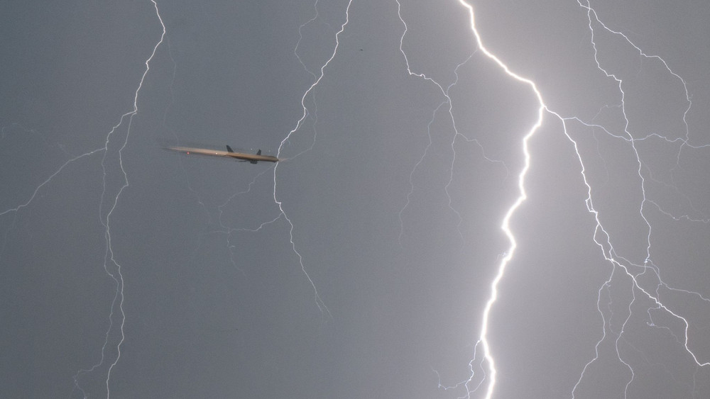 Landung im Gewitter