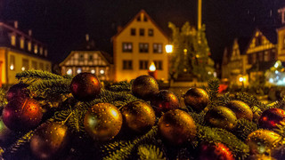 Weihnachtskugeln für den guten Zweck in Gelnhausen