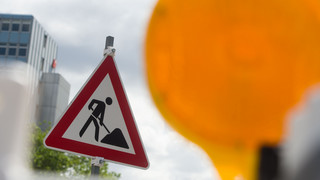 Wasserrohrbruch sorgt für Stau in Künzeller Straße in Fulda