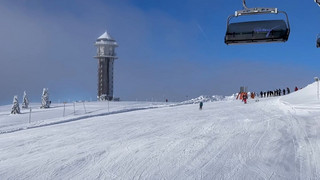 Schön eingeschneit: Am Feldberg startet die Skisaison
