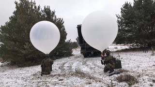 Oberlausitz: Bundeswehr übt Abwerfen von Flugblättern für die Krise