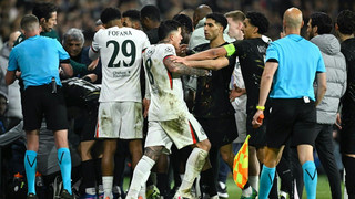 Schubser gegen Balljungen: UEFA ermittelt gegen Neto
