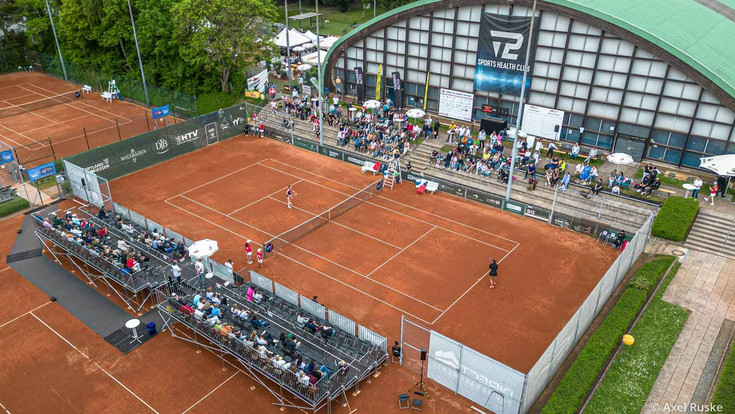 Wiesbaden Tennis Open starten - größtes ITF Damenturnier