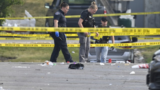 Schüsse beim Anti-Sklaverei-Gedenktag: Viele Verletzte in Illinois