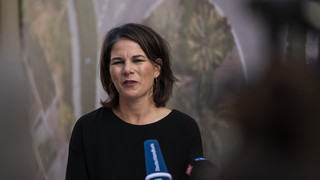 «Stoppen Sie diesen Krieg»: Baerbock mit deutlichen Worten an Lawrow