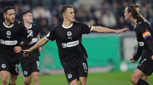DFB-Pokal: St. Pauli überrascht in Gladbach - Hertha träumt