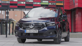 Der neue Mercedes-Benz EQT - Zahlreiche Assistenzsysteme und sieben Airbags serienmäßig