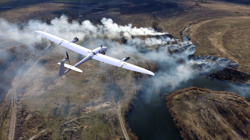 Rund um Rotenburg sind heute zwei solcher Drohnen im Einsatz. Es finden Testflüge zur Waldbrand-Früherkennung statt. 