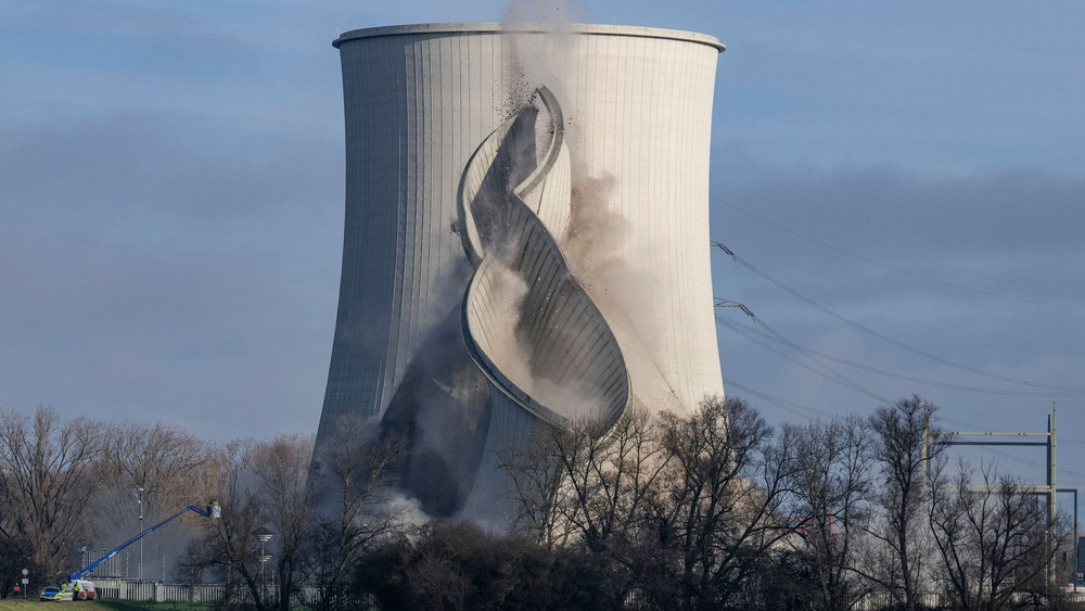 Abriss Kühlturm im AKW Biblis: Akw-Schrott wird eingelagert. (Archivbild)