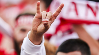 Ähnlich mit Wolfsgruß: Kein Schweigefuchs-Verbot in Hessen geplant