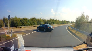 Autofahrer stoppen Falschfahrer auf A45: Polizei lobt Zivilcourage