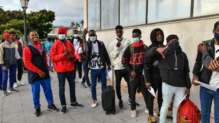 Es geht um 500.000 Einwanderer: Spanien macht in Migrationspolitik Kehrtwende
