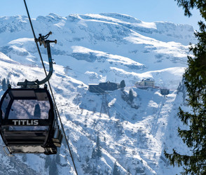 Skigondel in der Schweiz abgestürzt - ein Toter