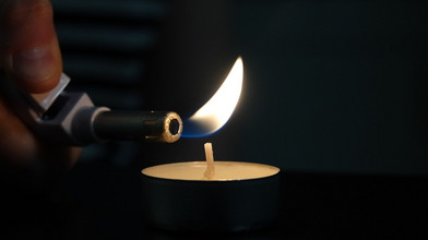 Auto fährt gegen Verteilerkasten – Stromausfall